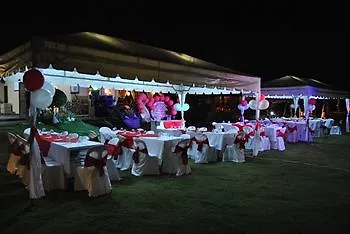 Parrot Paradise 3* Boljoon