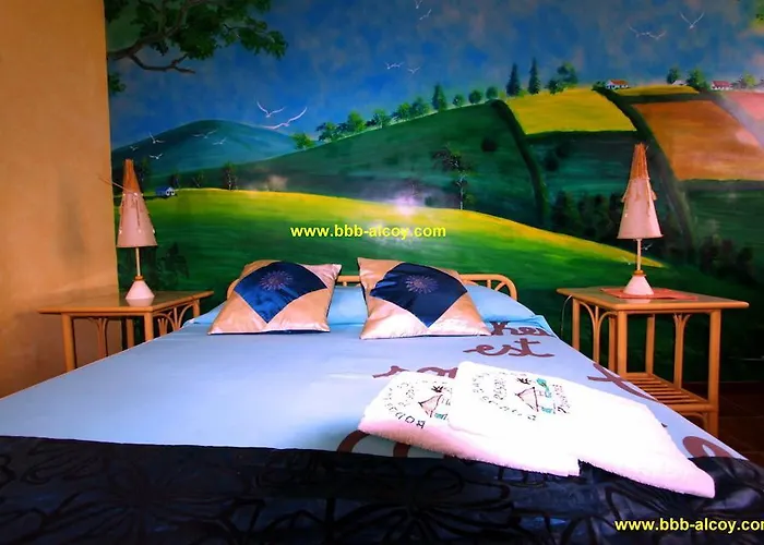 Parrot Paradise Resort Boljoon