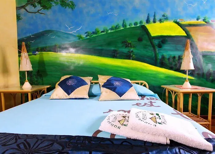 Parrot Paradise 3*