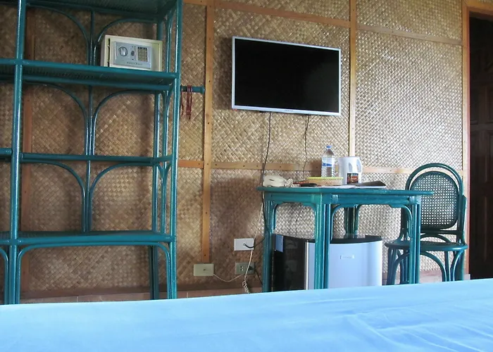 Parrot Paradise 3* Boljoon